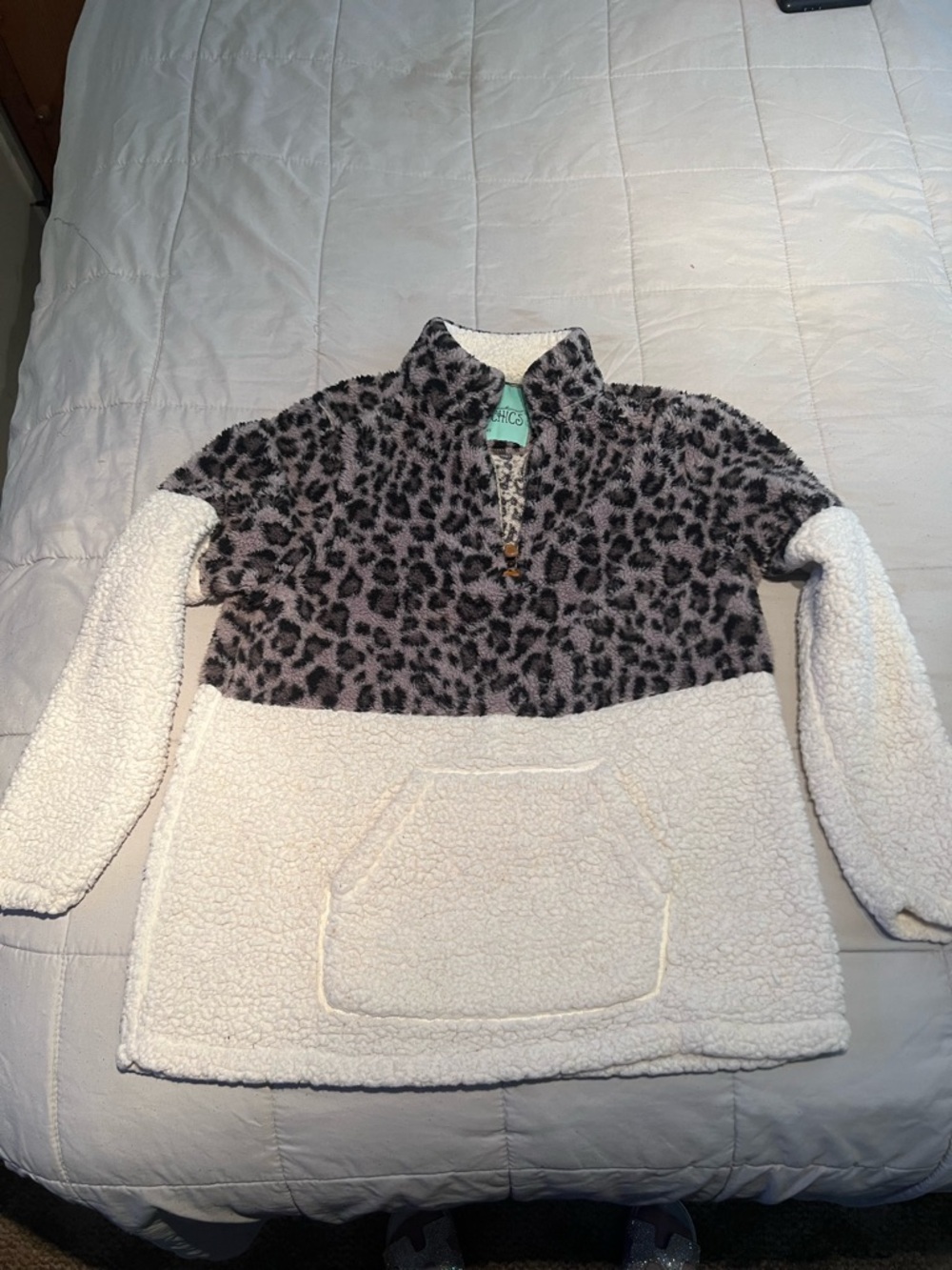 Cozy Sherpa Quarter-Zip Pullover Jacket - Cream & Gray Leopard